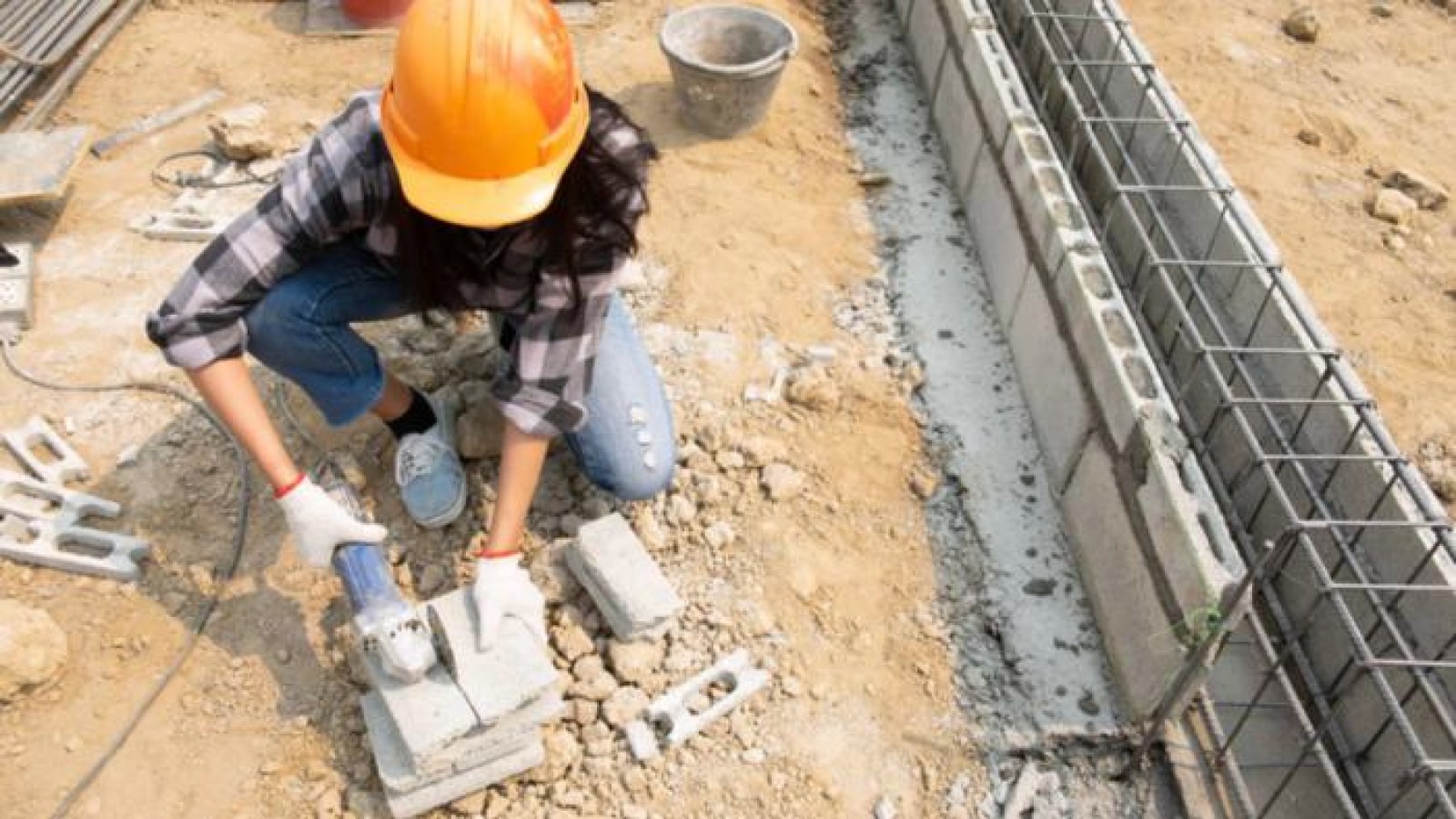 Καλά δομικά υλικά + σωστός τεχνίτης = κορυφαίο αποτέλεσμα!